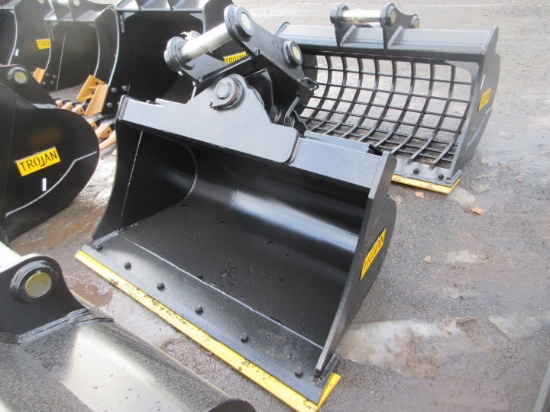 TROJAN 60" HYD TILT BUCKET WITH BOCE