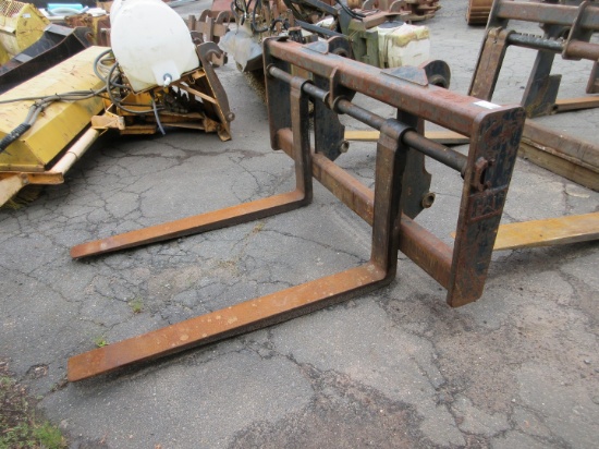 CATERPILLAR 60" FORKS