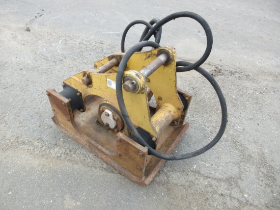 CATERPILLAR VIBRATORY PLATE COMPACTOR