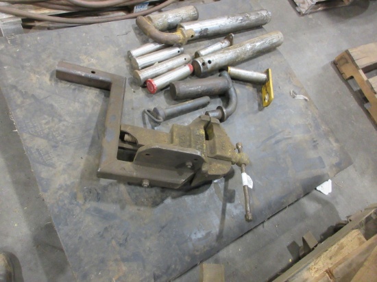 ATHOL TRAILER HITCH MOUNTED VISE,