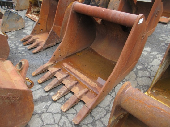 WR 48" BUCKET WITH TEETH