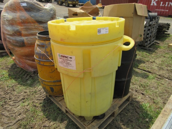 QUANTITY OF OIL ABSORBENT BOOMS,