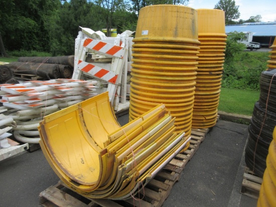 QUANTITY OF CRASH BARRELS