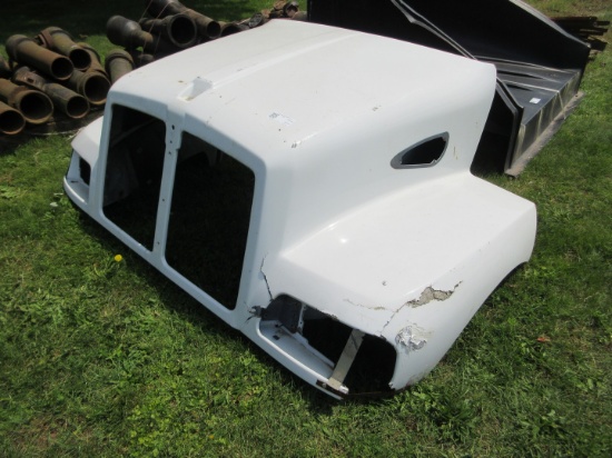 KENWORTH T300 TRUCK HOOD