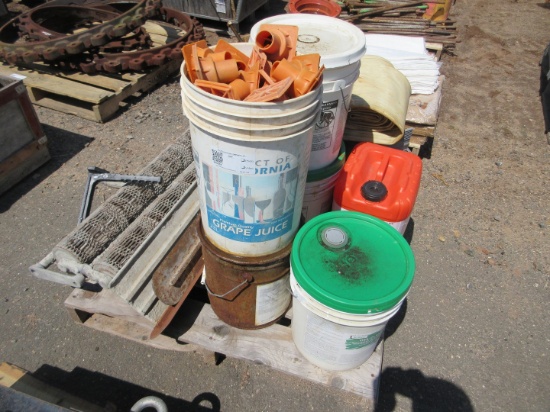 QUANTITY OF MASONRY TOOLS AND SUPPLIES