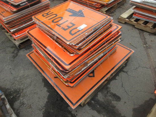 QUANTITY OF ASSORTED ROAD SIGNS