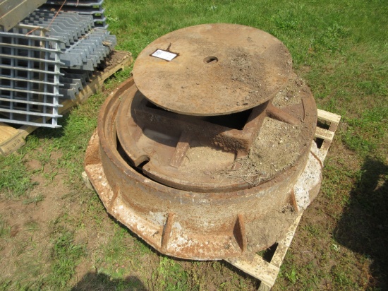 QUANTITY OF MANHOLE COVERS