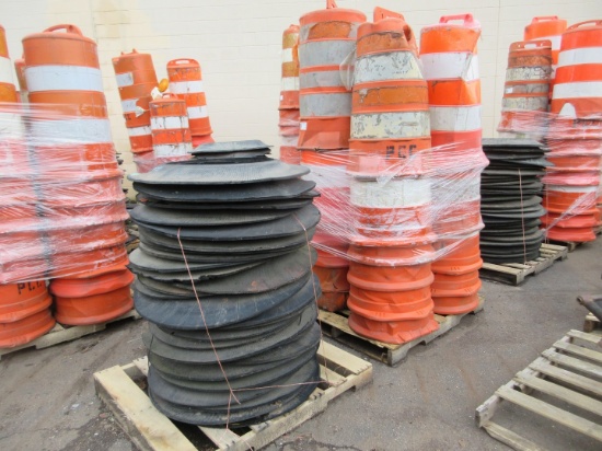 QUANTITY OF TRAFFIC BARRELS