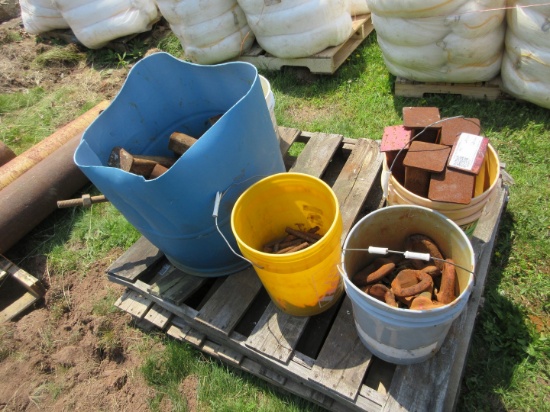 QUANTITY OF SHORING BOX PINS AND HARDWARE
