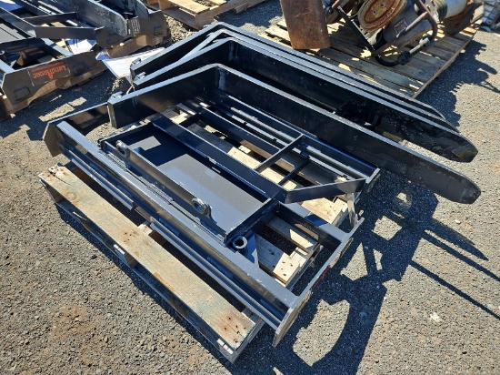 (2) LANDHONOR 42" FORKS