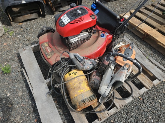 TORO 22" PUSH MOWER,