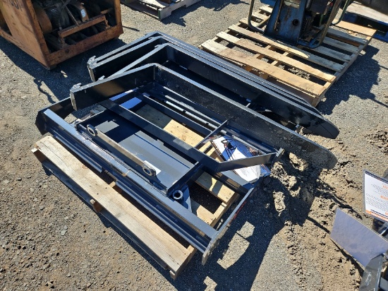 (2) LANDHONOR 42" FORKS