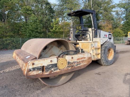 INGERSOLL RAND SD-180D PRO PAC SMOOTH DRUM VIBRATORY ROLLER