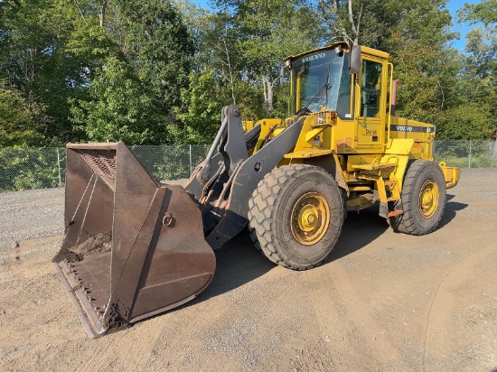 2001 VOLVO L90D RUBBER TIRE WHEEL LOADER