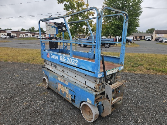 2005 GENIE GS-2032 ELECTRIC SCISSOR LIFT