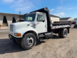 1995 INTERNATIONAL 4700 S/A DUMP TRUCK