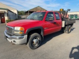 2004 GMC 3500 S/A FLATBED TRUCK