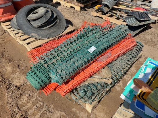 QUANTITY OF CONSTRUCTION FENCE