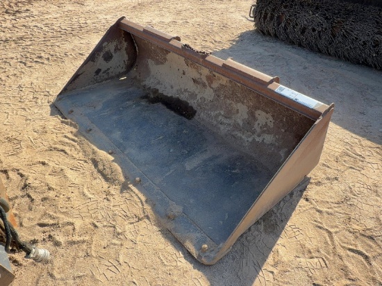 JOHN DEERE 72" GP BUCKET