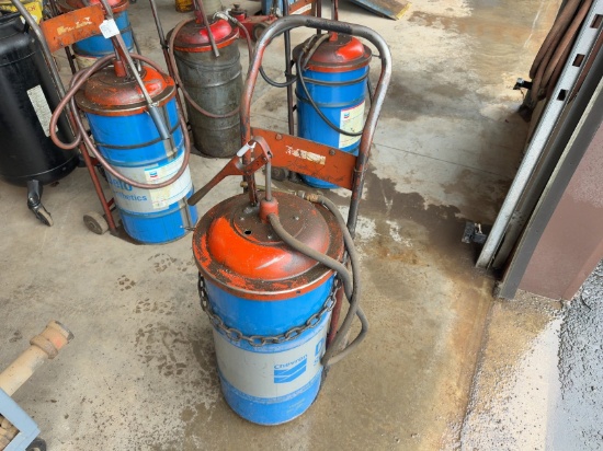Rolling Oil Cart With Pump