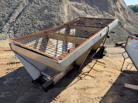 Air Flo 8' Stainless Steel Sand/Salt Spreader