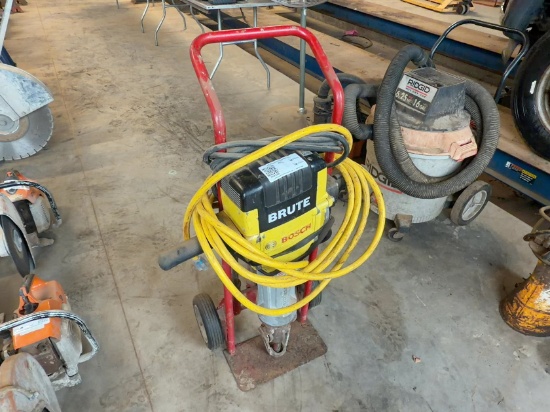 BOSCH BRUTE ELECTRIC POWERED JACK HAMMER