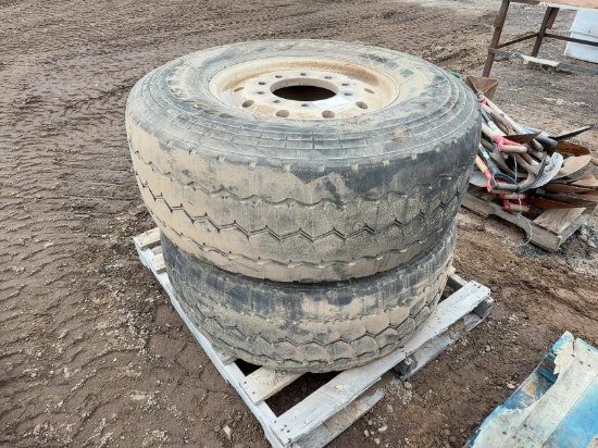 (2) 425/65r22.5 Truck Tires