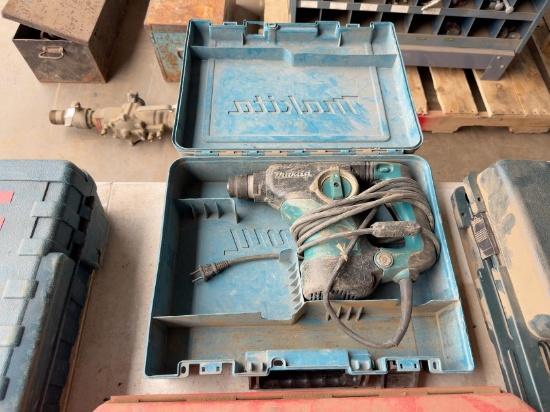MAKITA ROTARY HAMMER DRILL