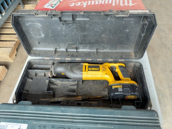 Dewalt Electric Saw