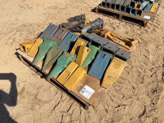 QUANTITY OF ASSORTED EXCAVATOR TEETH