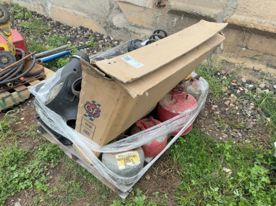 QUANTITY OF GAS CANS
