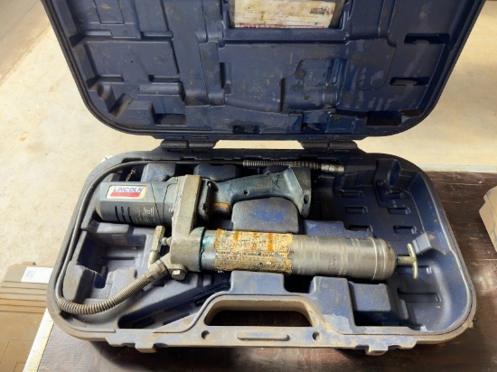Lincoln Battery Powered Grease Gun