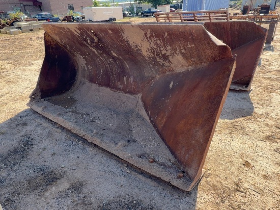 Caterpillar 10'6" Side Dump Bucket