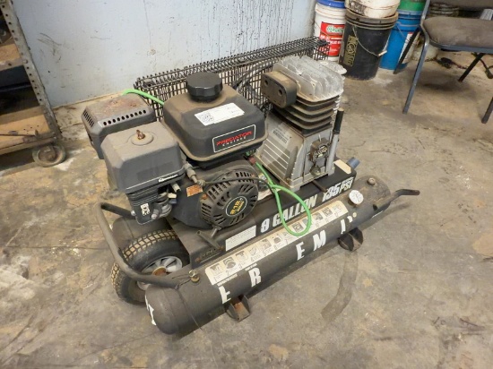 CENTRAL PNEUMATIC 135 PSI PORTABLE AIR COMPRESSOR
