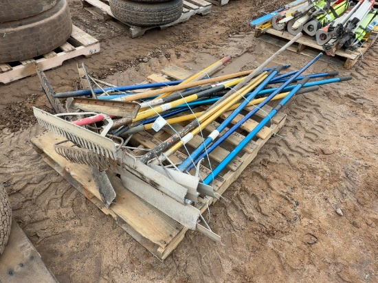 QUANTITY OF ASSORTED HAND TOOLS