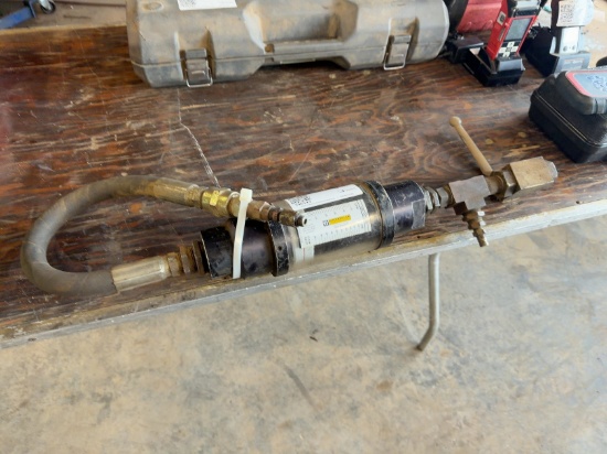 Caterpillar 8t0454 Flow Meter