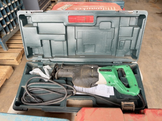 Hitachi Electric Saw
