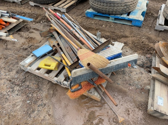 Quantity Of Assorted Hand Tools