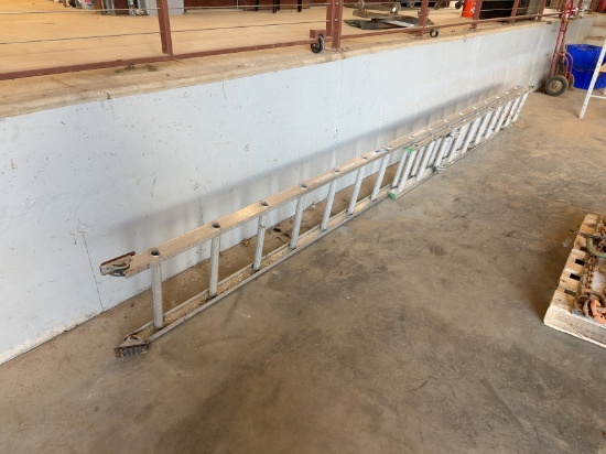 WERNER 26' ALUMINUM EXTENSION LADDER