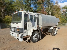 1988 VOLVO FE615 S/A FUEL TRUCK