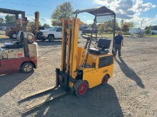 CLARK TYPE G FORKLIFT
