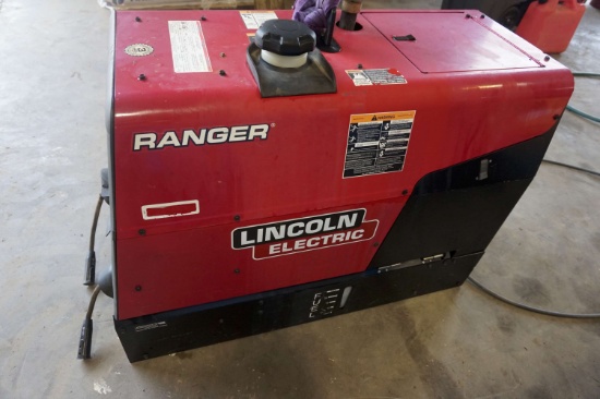 Lincoln 225 Ranger Welder w/gas eng