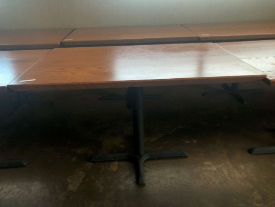 48X30X30 SOLID WOOD TABLE