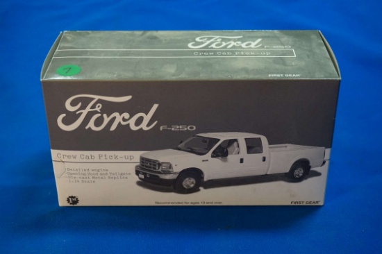 First Gear Ford F250 Crew Cab Pickup