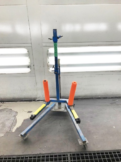 DMS1 - Door Mounting Paint Stand