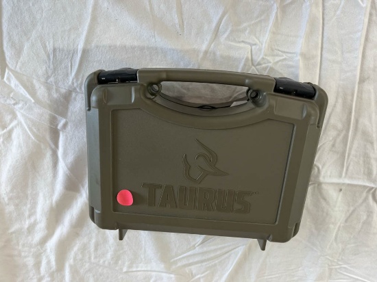 Taurus GX4