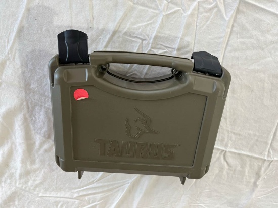 Taurus GX4