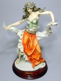 Giuseppe Armani Figurine, Esmeralda, Model No. 0198C