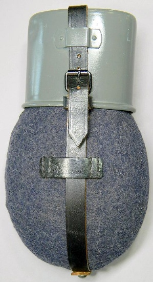 Luftwaffe Combat Field Water Canteen, German WWII