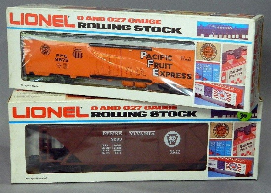 Lionel O and 027 Gauge Rolling Stock Box Cars